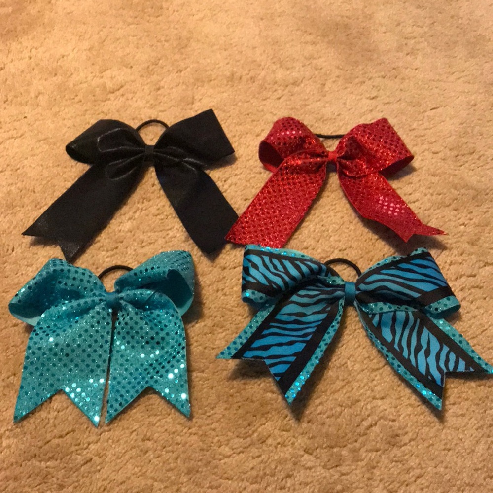 Cheer bow bundle!!